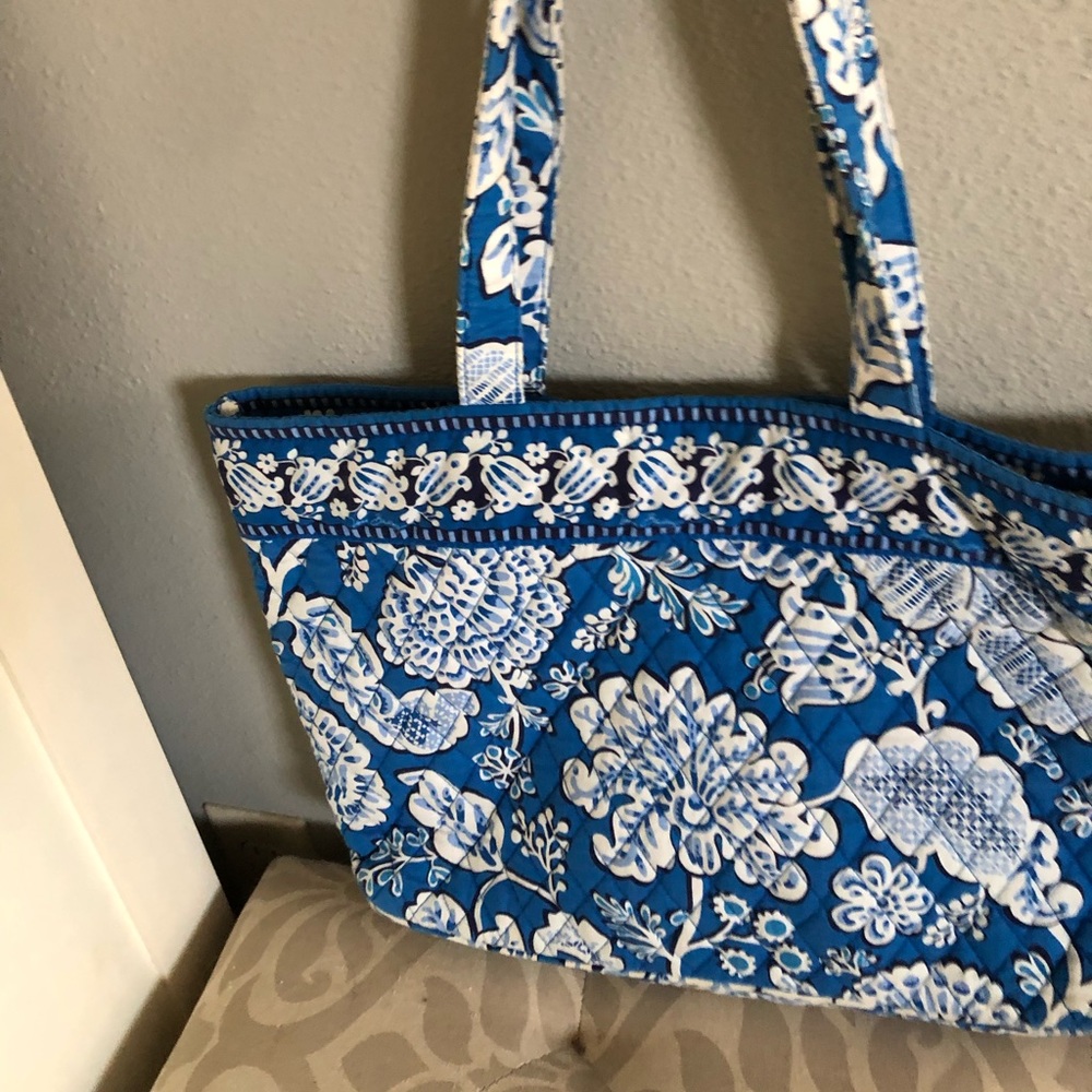 VB Tote + Wallet - Picture 2 of 6